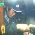 準店員のＹ氏におでんをよそっていただく。